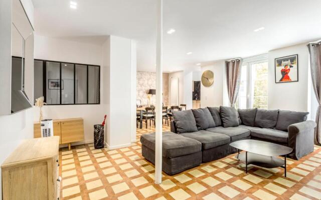 180 Suite Eden, Luxury APT at Sacré Coeur