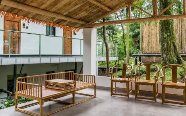 Yunyin Qingcheng Hot Spring Resort Hotel