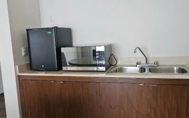 Hampton Inn by Hilton Celaya