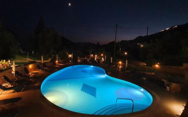 Paleo Inn Hotel