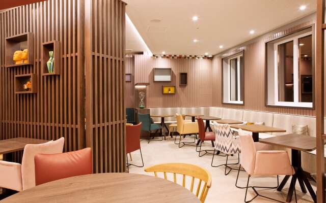 Hampton by Hilton Regensburg
