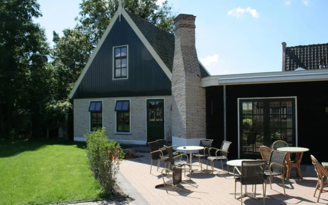 Cozy Chalet with Dishwasher near Wadden Sea