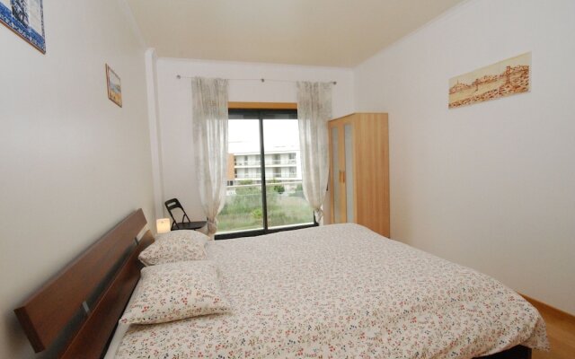 Attractive Holiday Home Near the Beach