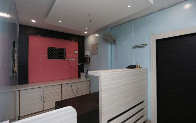 OYO 27016 Hotel Sai Siddhi