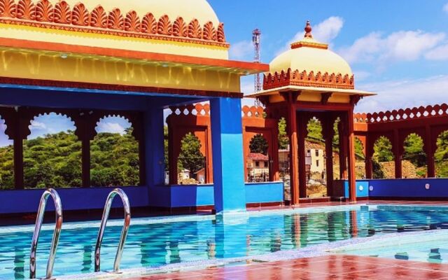 Hotel Charan Kamal
