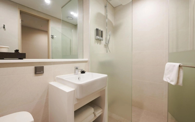 Nine Tree By Parnas Seoul Dongdaemun