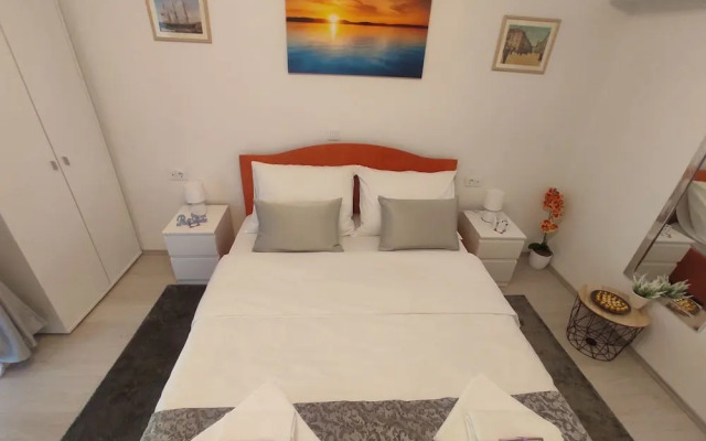 Room Porat 2 With Private Terrace