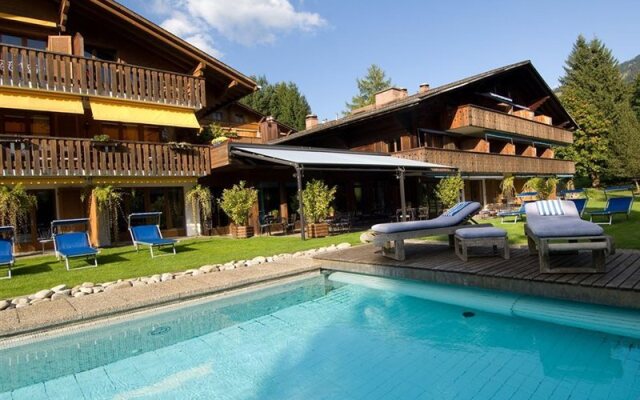 Hotel Alpine Lodge