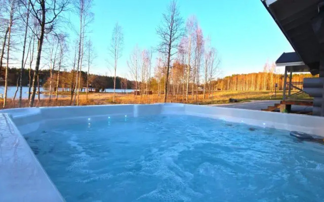 Kuusiston Kruunu Log House