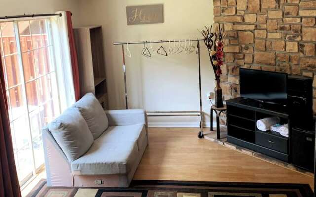 Room in House - The Modern Gem Furnished Bedroom