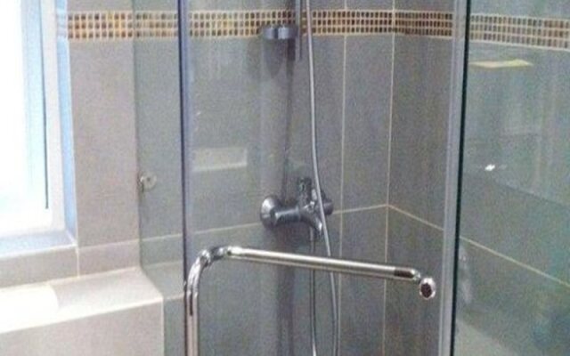 Shahe Century Hotel Apartment Store