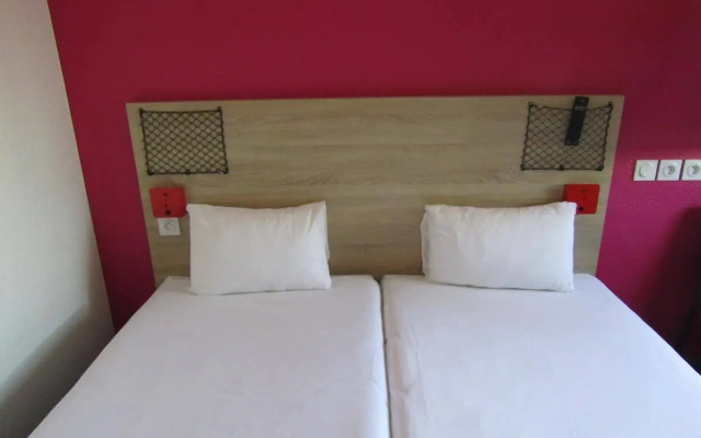 hotelF1 Igny Massy TGV