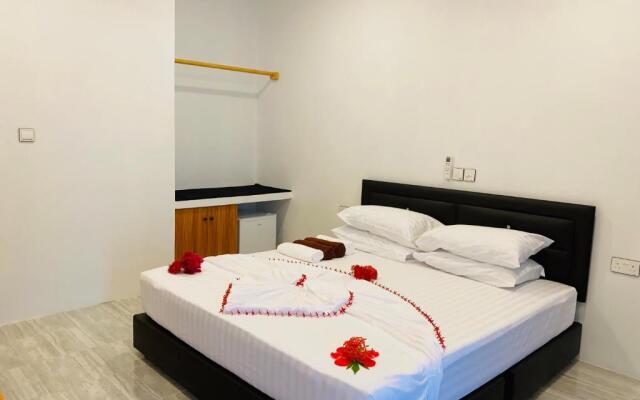 Thoddoo White Sand Inn