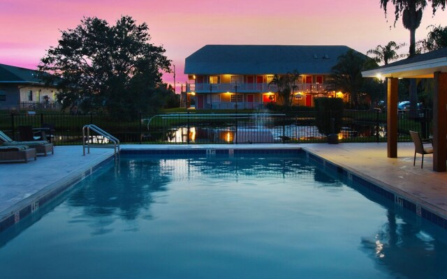 The Palmer Inn & Tennis Club