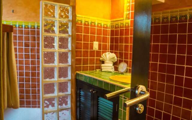 Bosque De Los Aluxes 304 1 Bedroom Condo