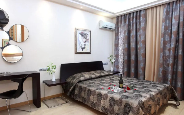 Messinian Bay Hotel