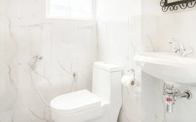 OYO 10240 Hotel Mayfair 1