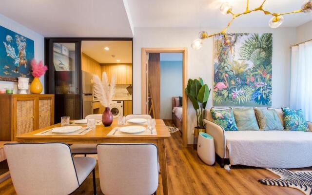 2BR Designer's villa at La Habana Huahin