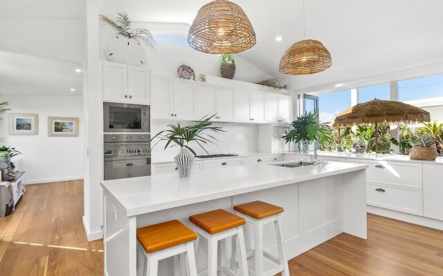 Kia Orana Island Home