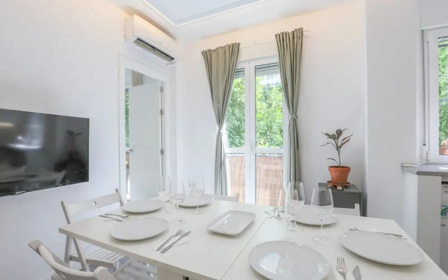 Azahar Gran Plaza in Seville