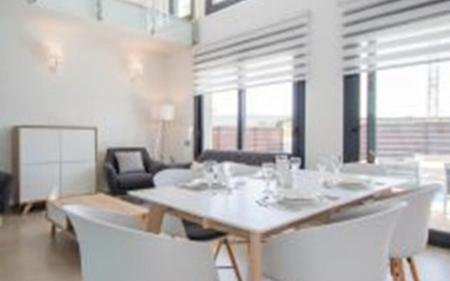 3033 Vistabella-bali 3033