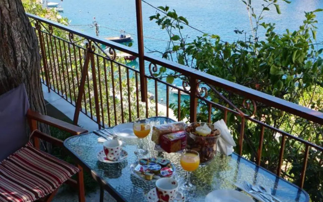 Pitini Sevasti house