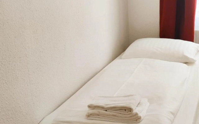 Othman Appartements Pfarrstraße 54, EG, R