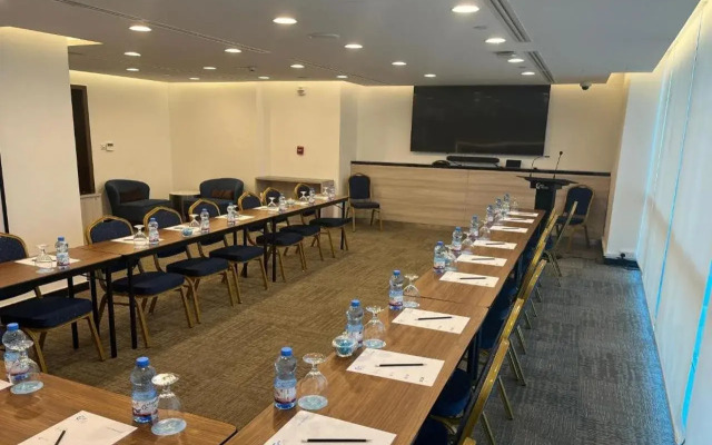 C - Hotel and Suites Doha
