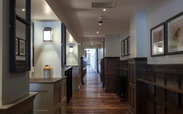 The White Hart Hotel Wetherspoon