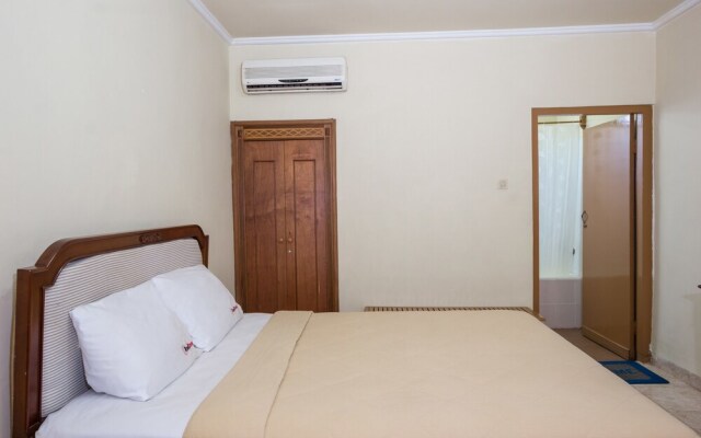 Semawang Beach Hotel