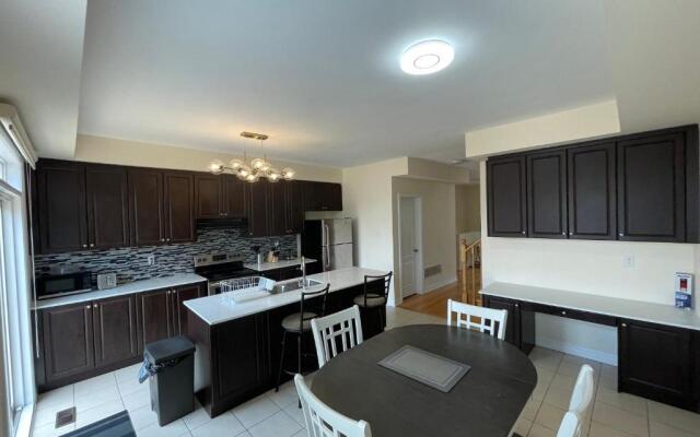 Yet Another Exquisite 3+1 Bedrooms Home Experience