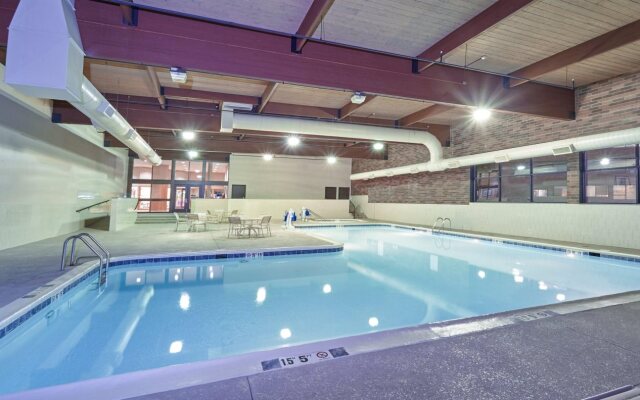 Holiday Inn Chicago Matteson Conference Center