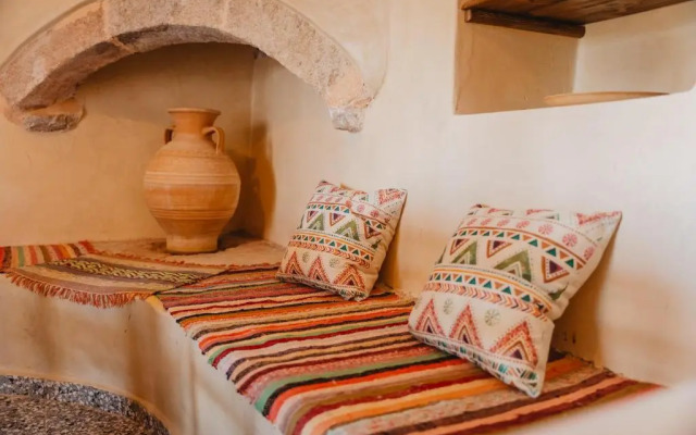 Kythera secrets suites