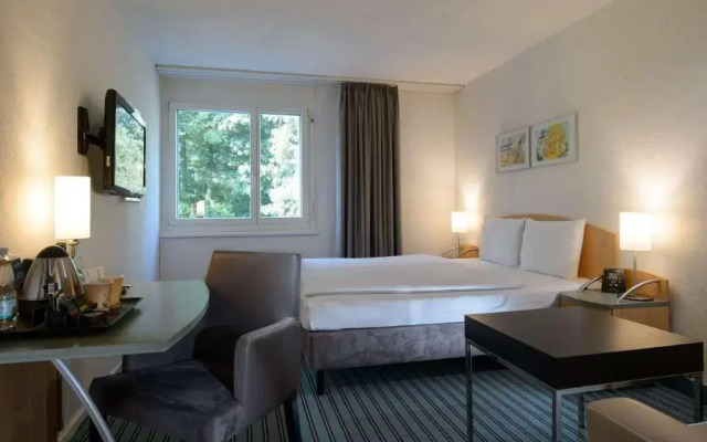 Apart-Hotel Operated By Hilton