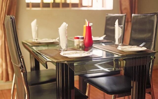 Primera Hotel