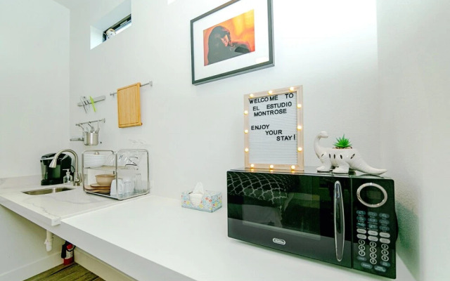 Montrose Guesthouse Suites