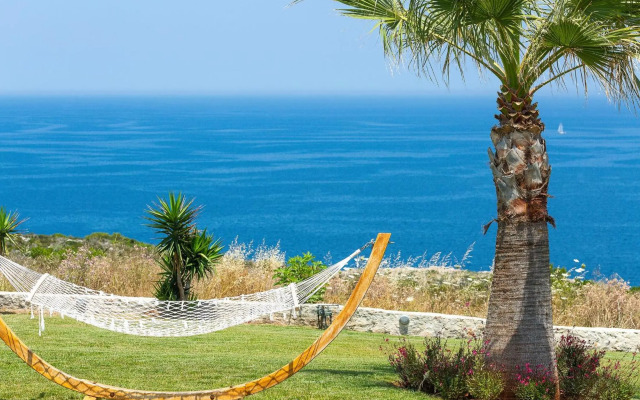 Villa Elias