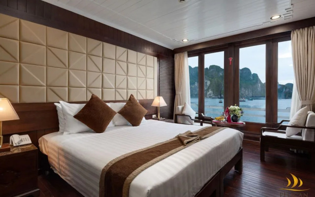 Pelican Halong Cruise