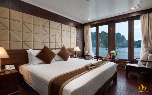 Pelican Halong Cruise