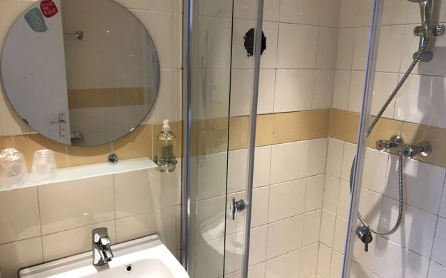 Hotel Credible