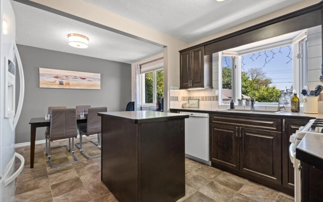 Bahama Breeze No Service Fees Hot Tub Pool