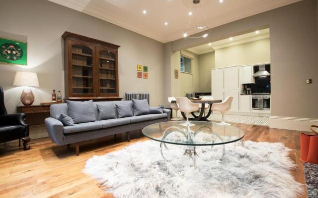 Apartment 1 The Grove