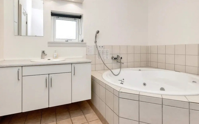 Well-maintained Holiday Home in Faborg
