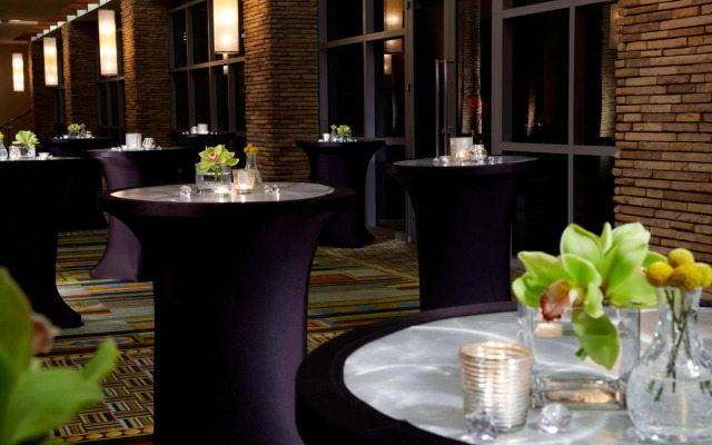 Renaissance Las Vegas Hotel