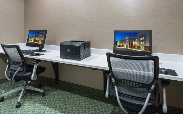 Candlewood Suites Grove City - Outlet Center by IHG