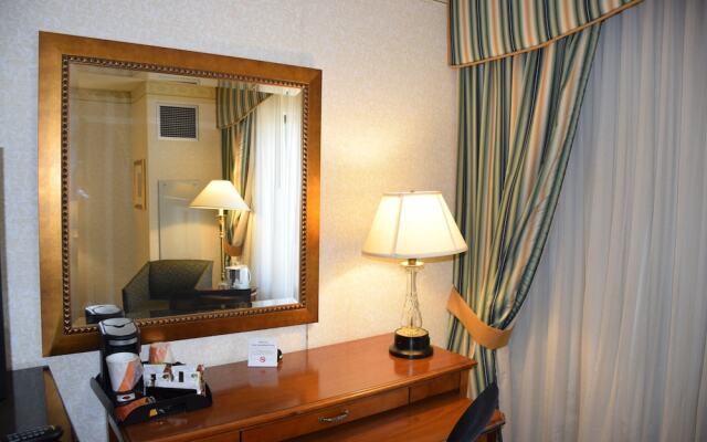 Lafayette Park Hotel & Suites, Trenton