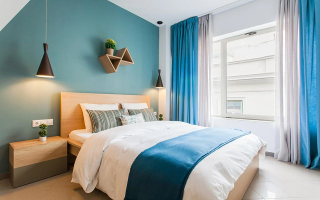 Dynasta Central Suites