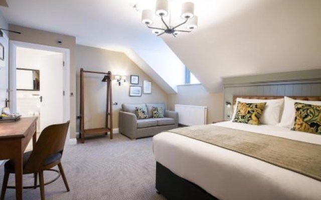 Innkeepers Lodge Huddersfield, Kirkburton