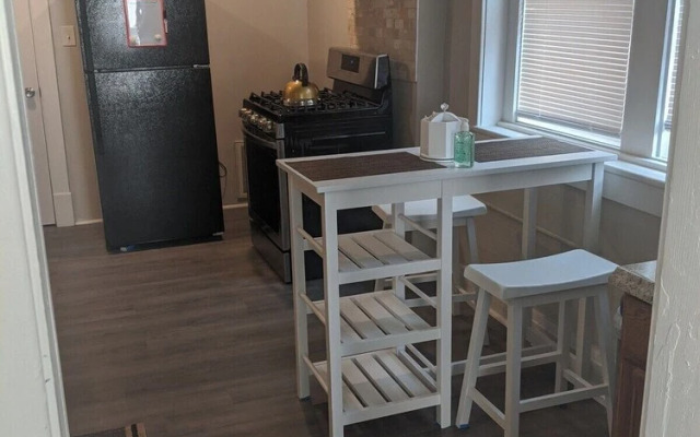 Cozy, Homey 1br Near Buffalo Medical Center