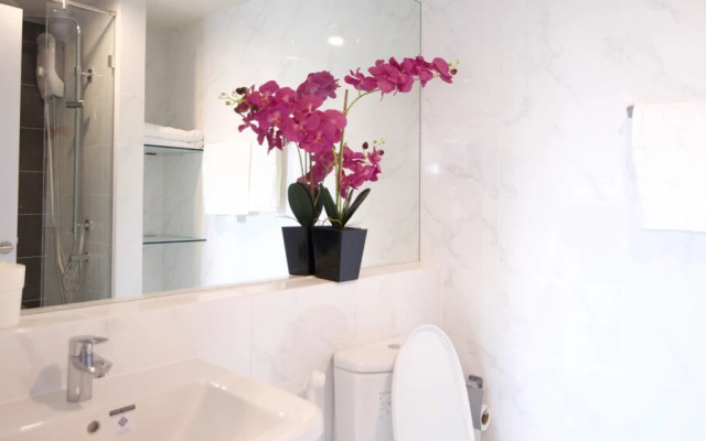 Apartment BTS On Nut, Convenience Store Nearby - bkmono24